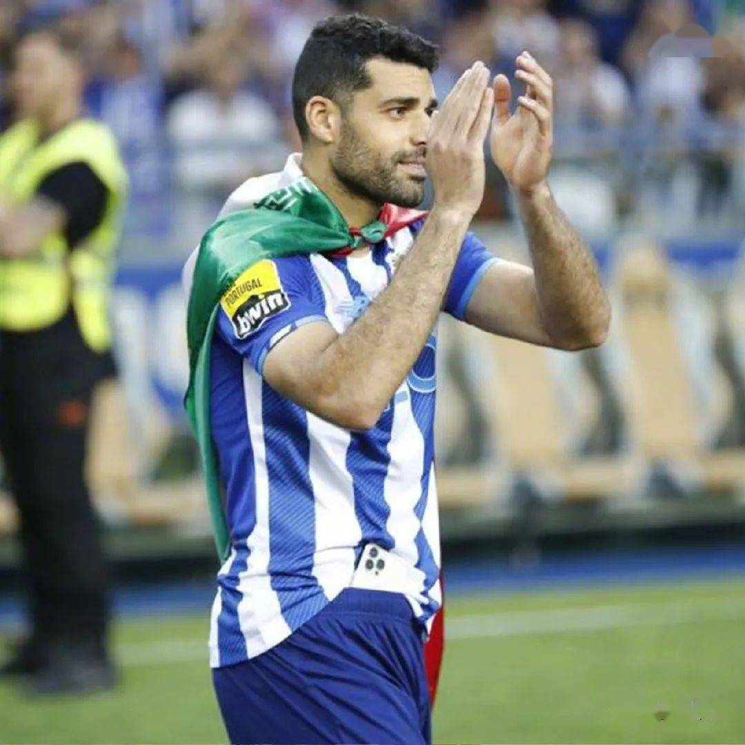 葡萄牙体育迎社区盾关键赛,今夜战术微调,话题不断,更衣室氛围转暖的简单介绍 葡萄牙体育迎社区盾关键赛,今夜战术微调,话题不断,更衣室氛围转暖的简单介绍