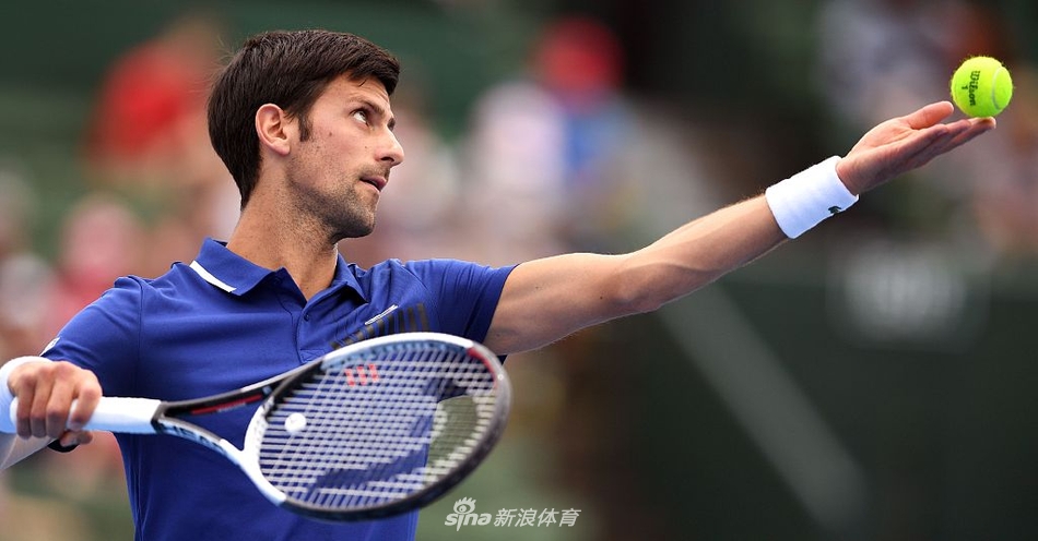 关于浙江队迎英超关键赛；赛前复出首秀；气氛紧张；心理建设被强调的信息