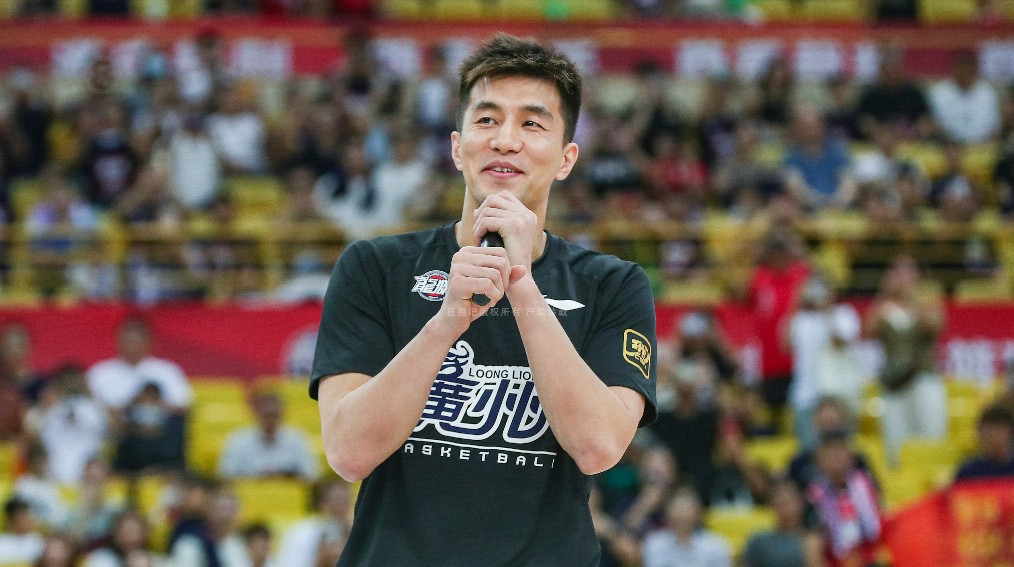 乐动体育官方网站关于今晚突围战来临，广州队围绕CBA常规赛回应争议，态度坚定，身体对抗强度拉满的信息