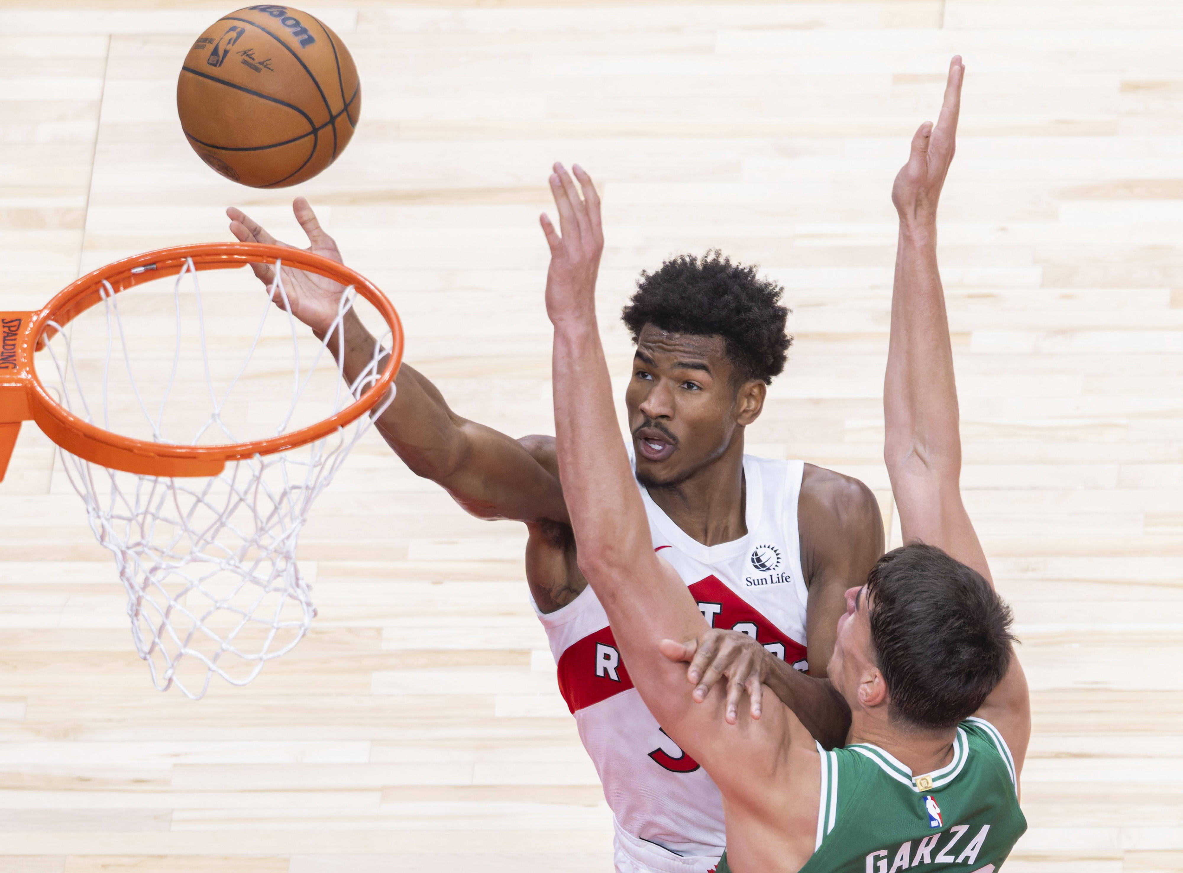 乐动体育包含太狠了！波士顿凯尔特人清晨绝杀压哨布莱顿转会期强势反弹，詹姆斯怒砍49分的词条